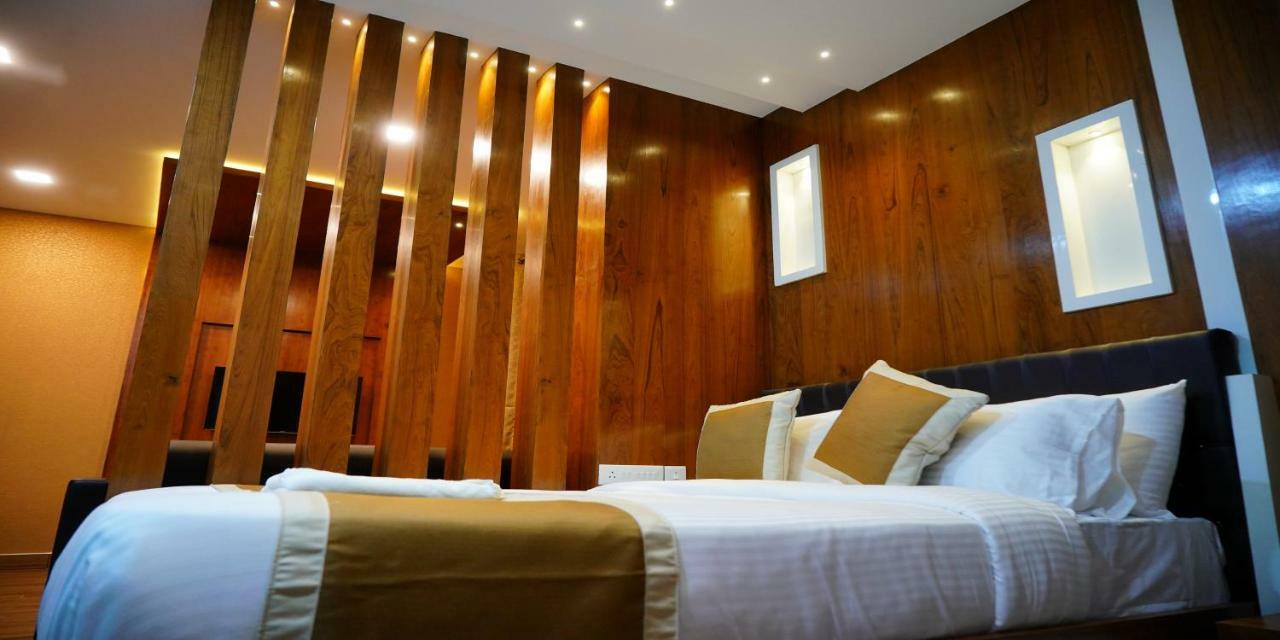 Nextel Inn, Calicut Zewnętrze zdjęcie