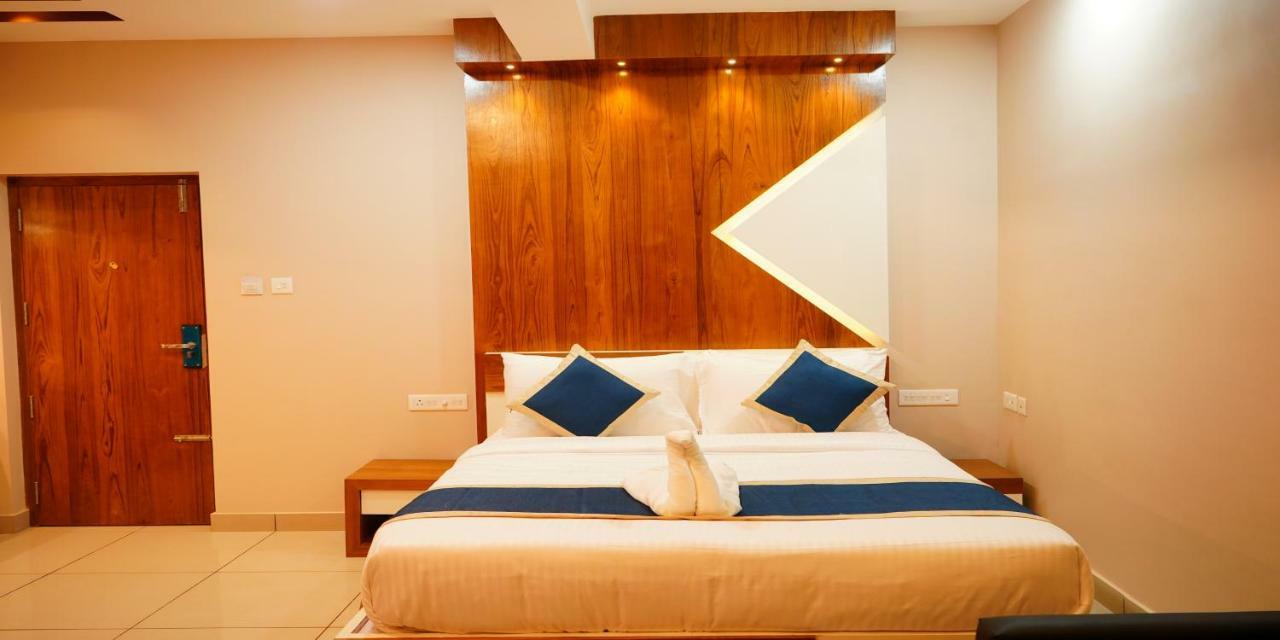 Nextel Inn, Calicut Zewnętrze zdjęcie