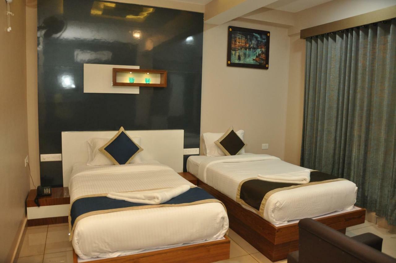 Nextel Inn, Calicut Zewnętrze zdjęcie