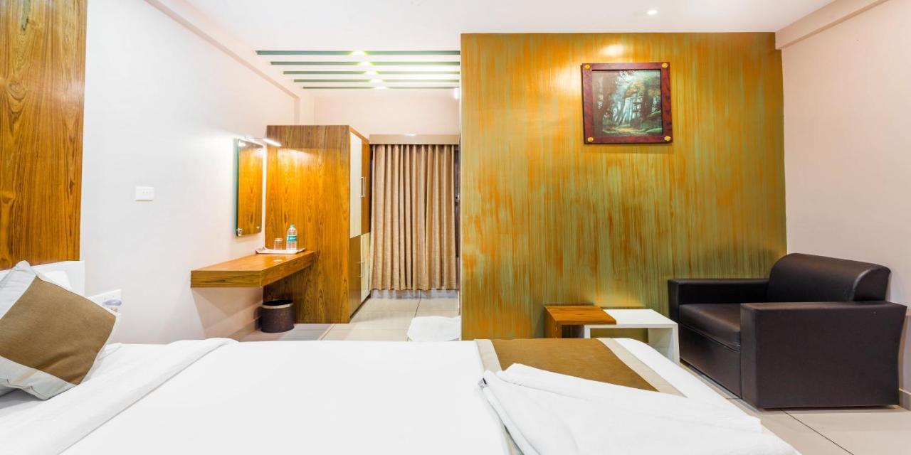 Nextel Inn, Calicut Zewnętrze zdjęcie